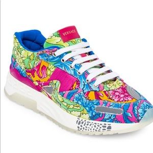 Meet your Posher, Dmv